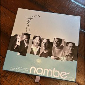 8 NEW IN BOX Dune 5-Piece Place Setting